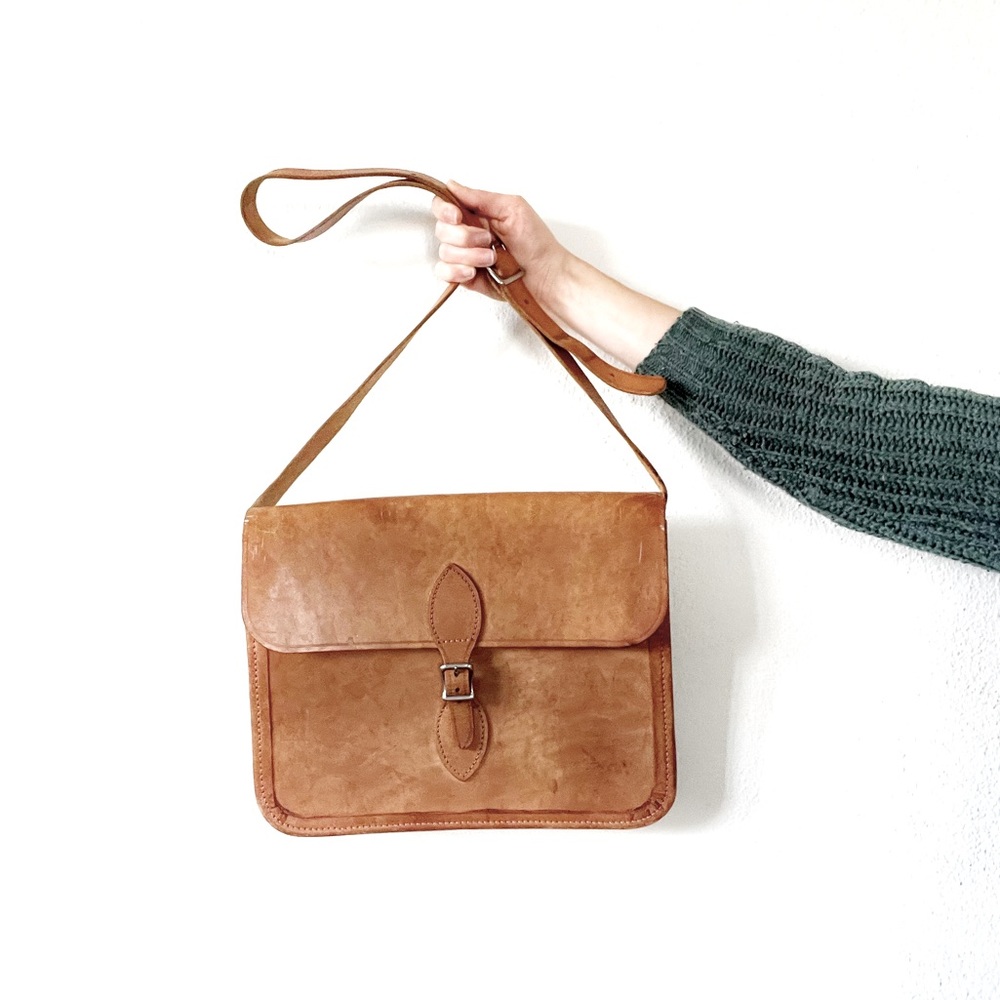 Large Vintage Leather Satchel Purse Shoulder Bag Oversized 70s Buckle Crossbody
